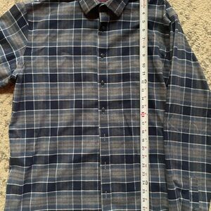 UNTUCKit Blue and Gray Plaid Button Down Shirt
